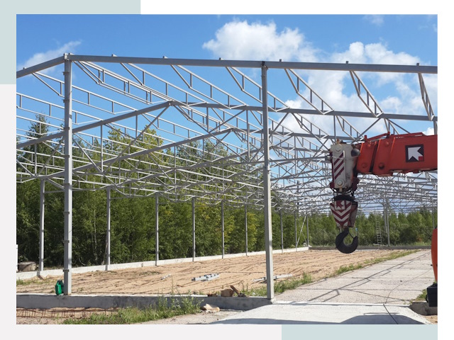 Строительство конюшен в Ломоносов от 615 руб. под ключ