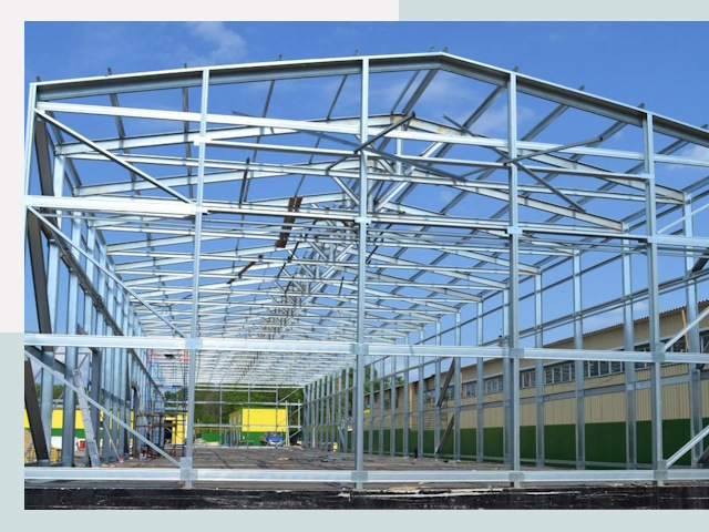 Строительство фабрик в Ломоносове