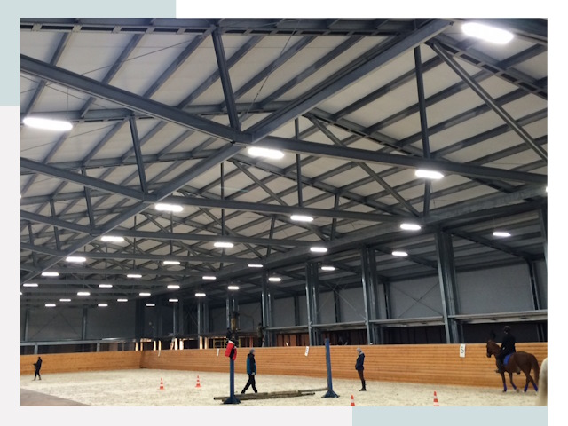 Строительство конных манежей от 615 руб в Ломоносов